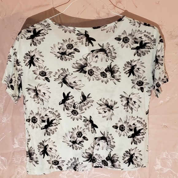 Flower Crop Top - Picture 2 of 2